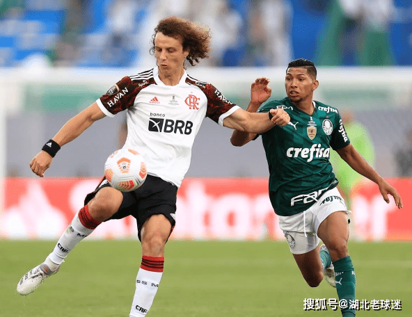 壹号娱乐-球队老将展现领袖风范，挽救危局(有领袖风范的故事)